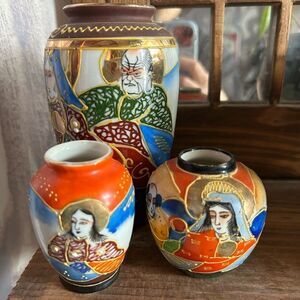 3 Small Satsuma Vases - Made In Japan -